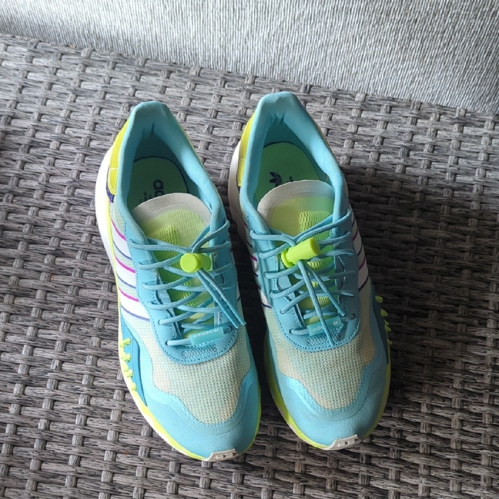 Choigo AdidasWomen's Blue Sneakers Size 9